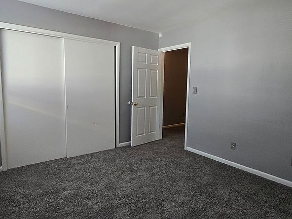 4th image of 894 Mohawk Trl APT 6