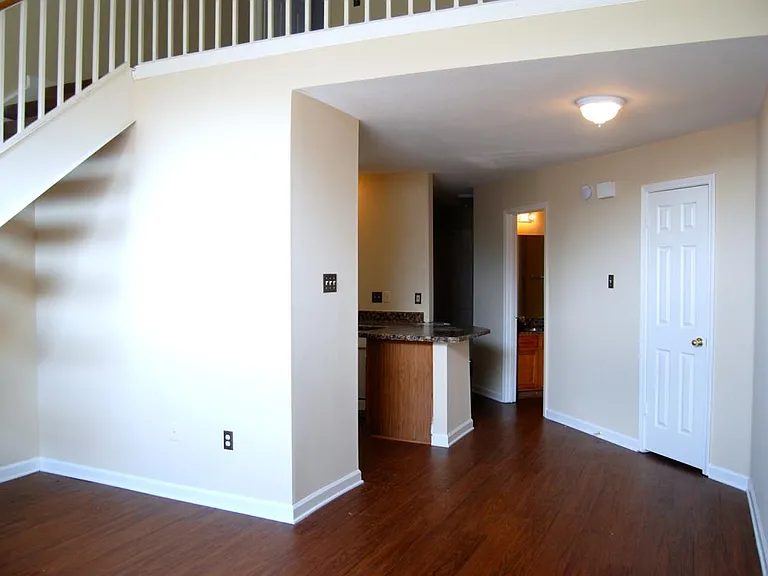 1800 Joy Cir — Photo 10