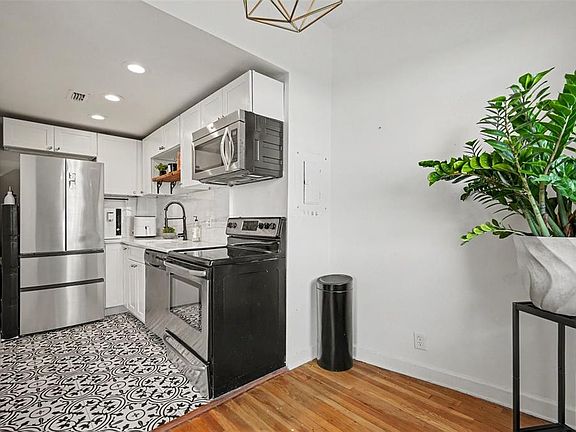 5th image of 2109 BAYSHORE BOULEVARD #609