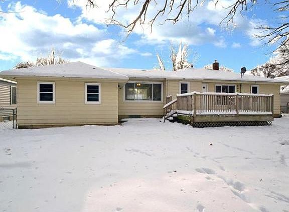 3rd image of 5324 Bernard Ave N