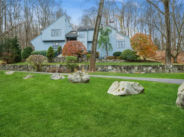 3 Greenridge Drive, Chappaqua, NY 10514