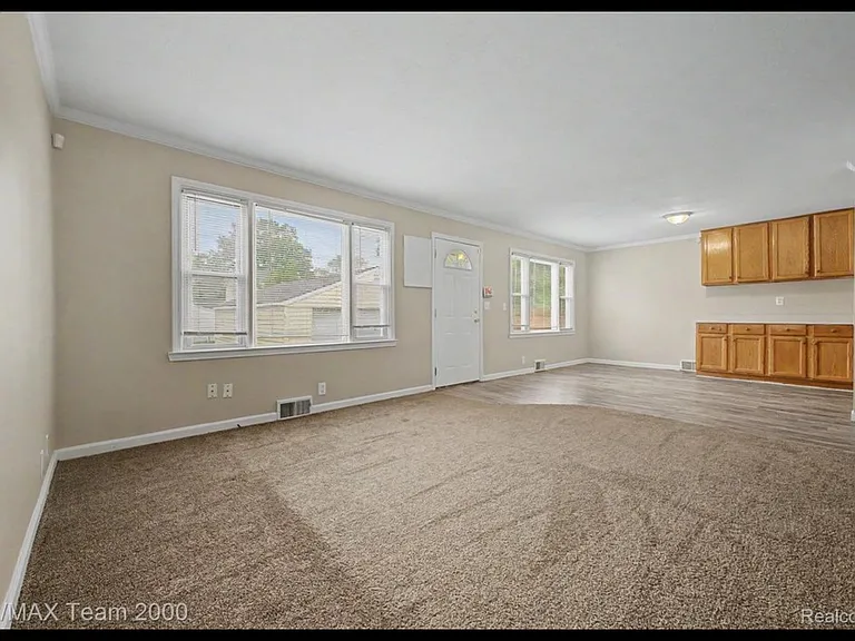 5635 Westpoint St — Photo 15