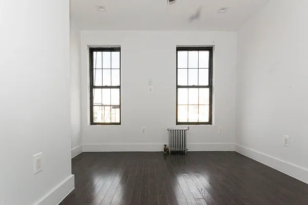 Rented by Nooklyn NYC LLC | media 21