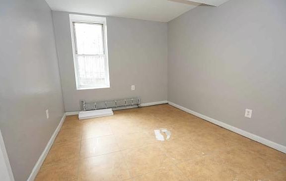 3rd image of 3642 Holland Ave APT 13