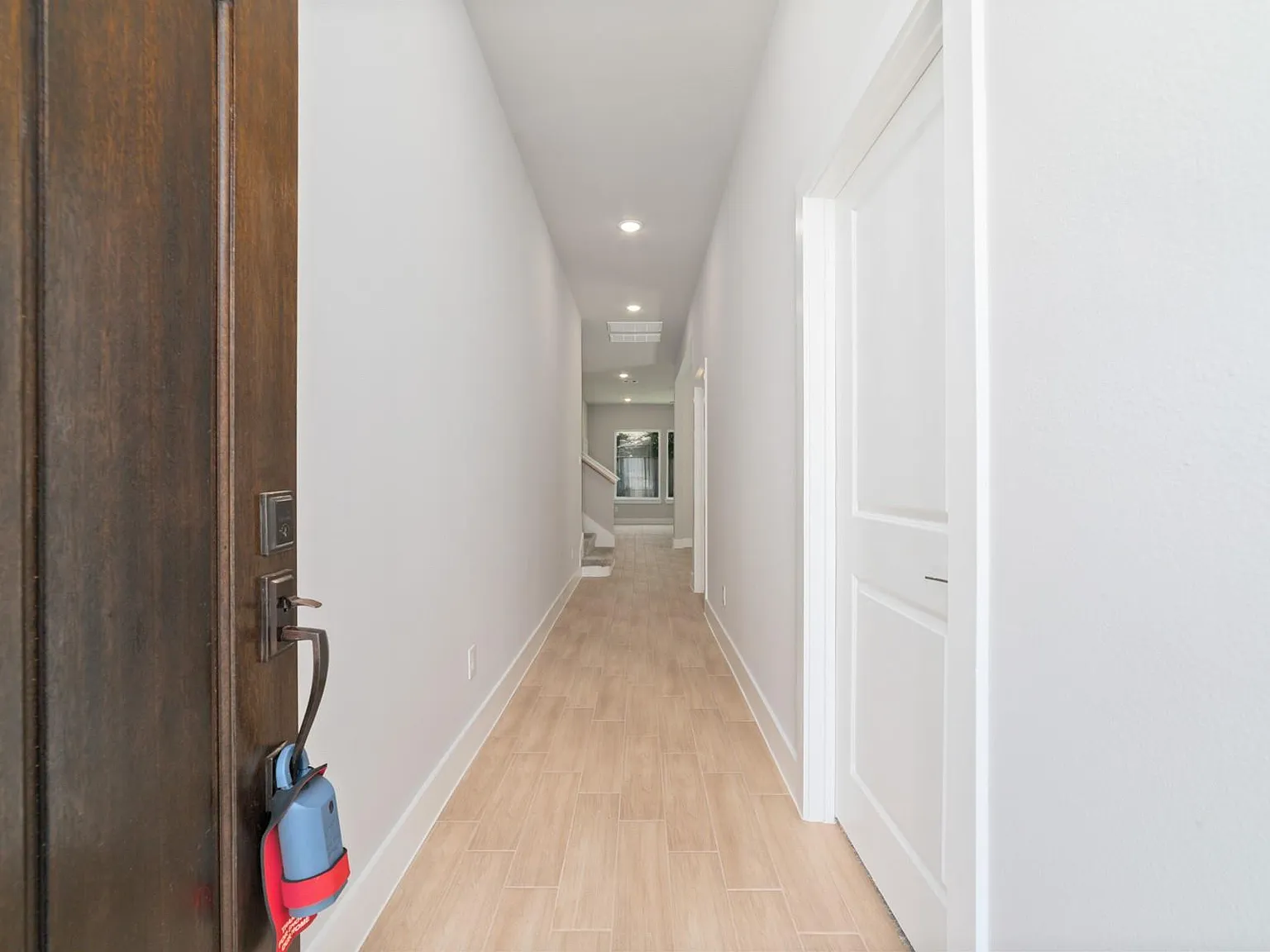 4 bed, 3.5 bath, 3041 sqft, $2,900 — Photo 3