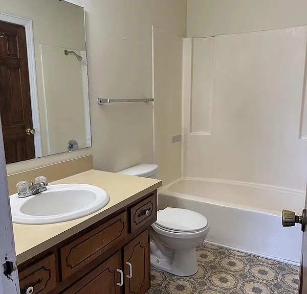 1348 New Jersey St — Photo 12