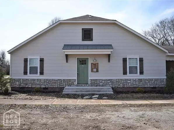 400 SE 3rd St, Walnut Ridge, AR 72476