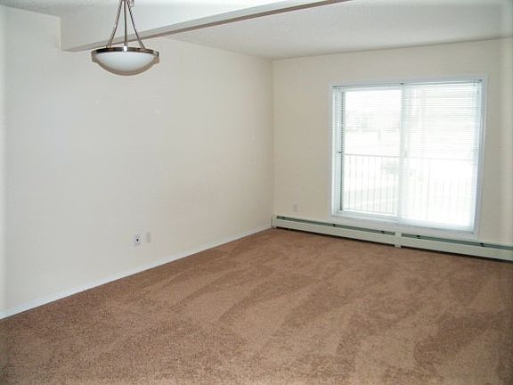 2LivingRoom_01122017