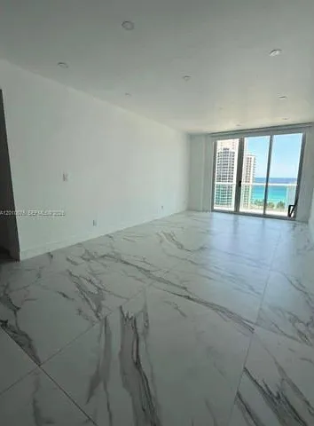 19370 Collins Ave #Penthouse 3 — Photo 11