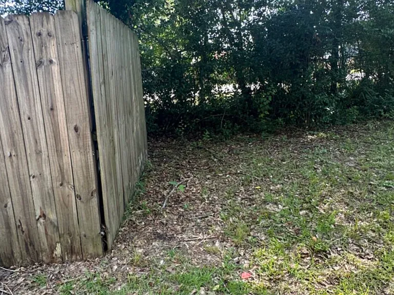 2085 Old Chemstrand Rd — Photo 2