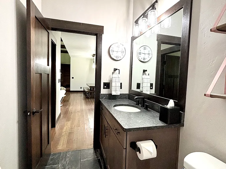 1511 Whitefish Village Dr — Photo 35