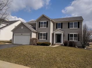 228 Loradale Rd, Oswego, IL 60543