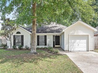 2007 Steven St, Mandeville, LA 70448