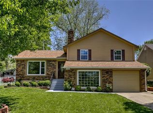 11016 Lakeview Rd, Raytown, MO 64133