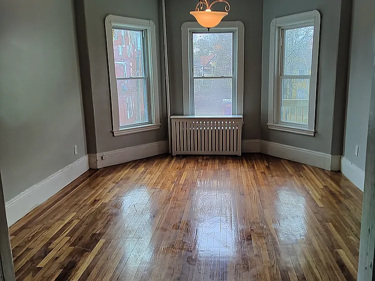 28 Creston St #2 — Photo 6