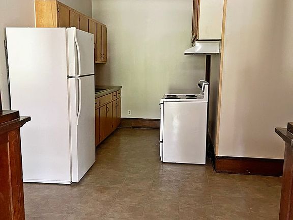 5th image of 719 S Court St