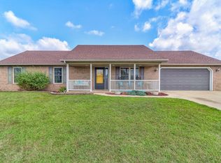 310 W Pinewood Ct, Huntingburg, IN 47542