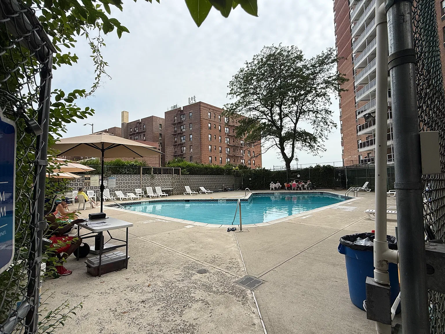 1 bed, 800 sqft, $2,300 — Photo 3