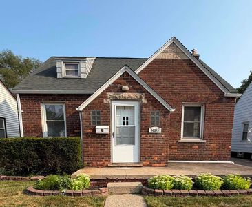 16213 Forest Ave, Eastpointe, MI, 48021