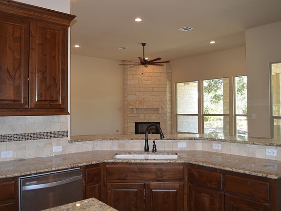 3rd image of 326 Park Place Dr