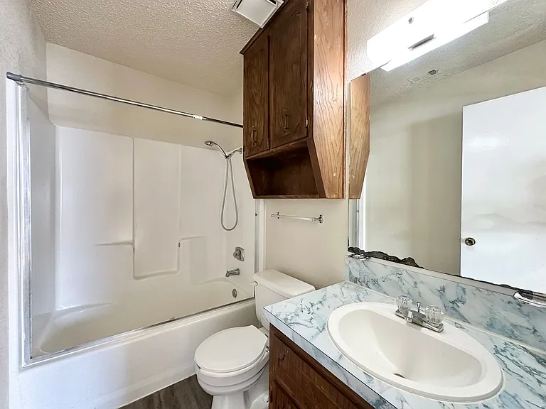 3004 Chaucer Dr — Photo 18