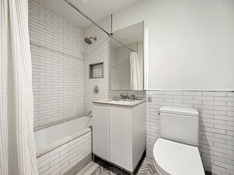350 W 71st St #6A — Photo 8