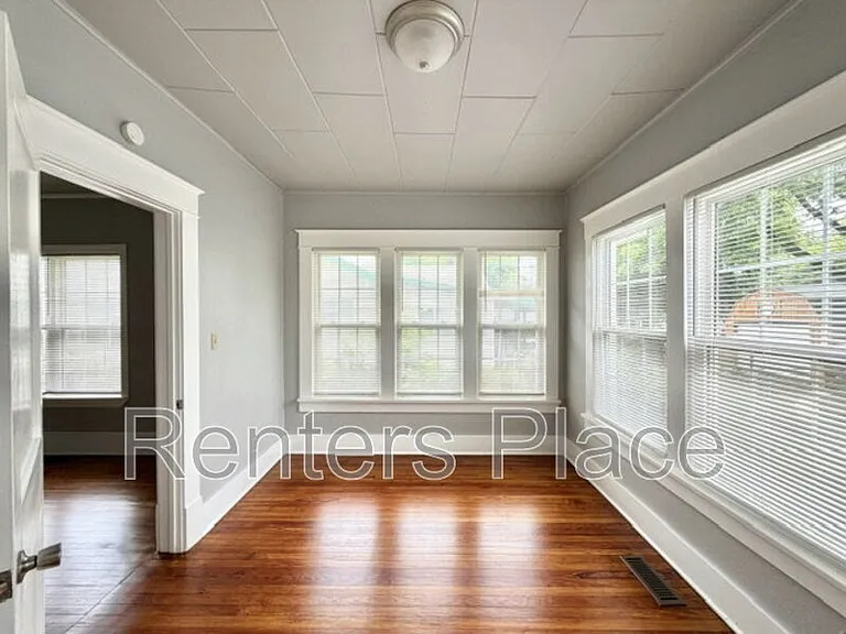 204 S Birch St — Photo 21