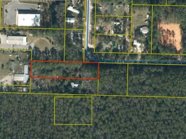 10 Mallet Rd, Freeport, FL 32439
