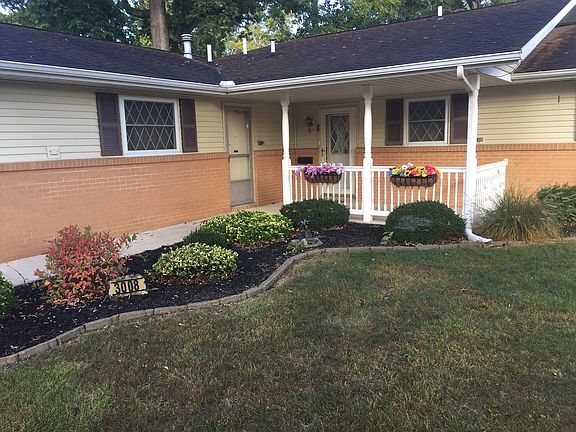 2nd image of 3008 E Esther Ln
