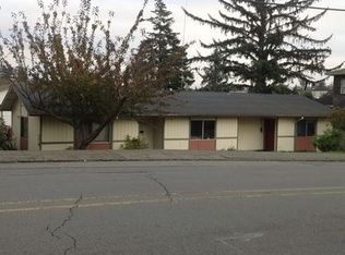 210 S 10th St, Coos Bay, OR 97420