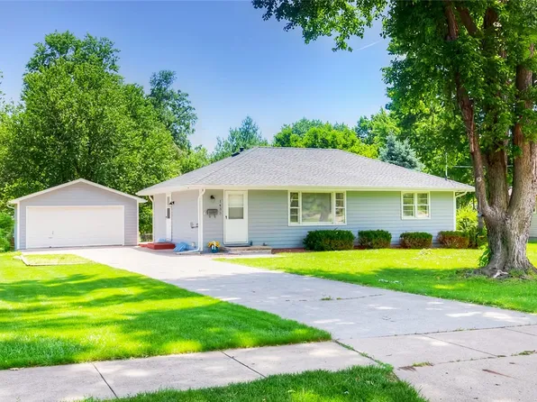 1435 18th St, West Des Moines, IA 50265