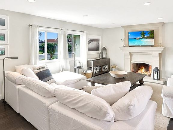 4th image of 4104 Calle Bienvenido