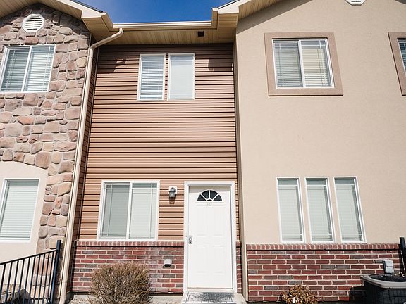 5th image of 504 W 1595 N APT 102