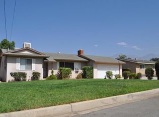33724 Fairview Dr, Yucaipa, CA 92399