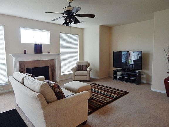 4th image of 5526 Caraway Lake Dr