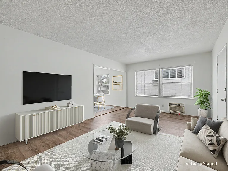 1037 N Curson Ave #7 — Photo 5