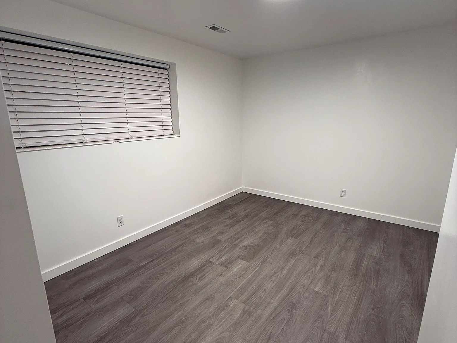 2 bed, 950 sqft, $1,450 — Photo 2