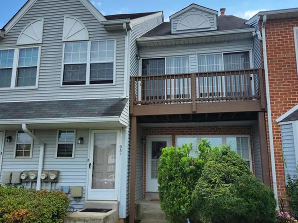 931 Northridge Dr #103-B, Norristown, PA 19403