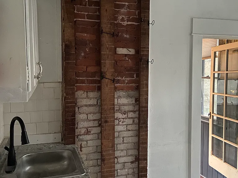 616 W Azeele St #3 — Photo 7