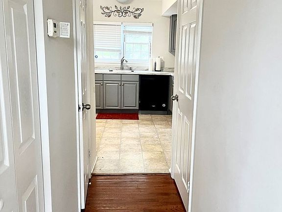 3rd image of 18133 Kitchen House Ct