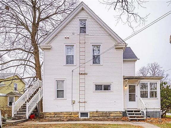 2nd image of 11750 Peckham St #1