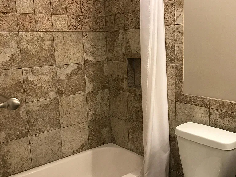 3057 Oakridge Ct — Photo 5