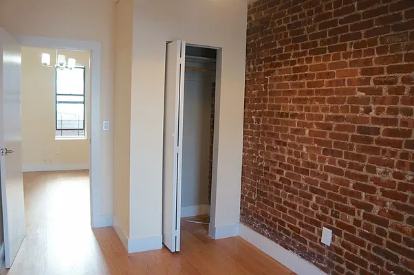 Rented by Trion Real Estate Management | media 12