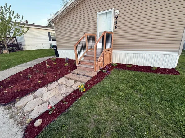 916 Wintergreen Dr, Hastings, MI 49058
