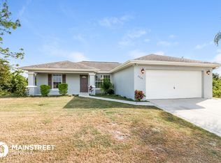3205 38th St SW, Lehigh Acres, FL 33976
