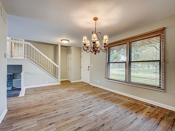 2nd image of 4 N Birchwood Dr