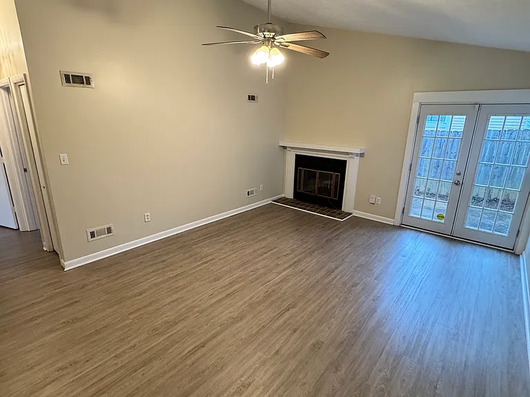 208 Shadow Wood Pl — Photo 13