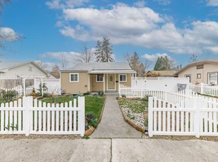 372 SW K St, Grants Pass, OR 97526