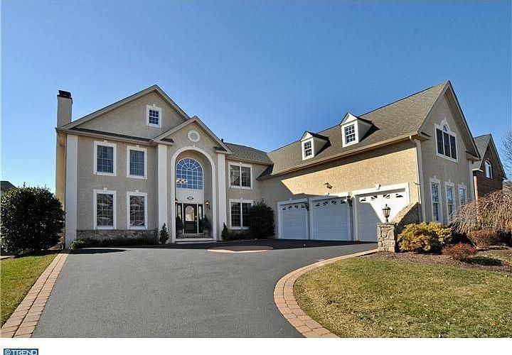 1st image of 285 River Crest Dr