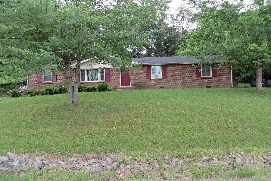 1st image of 310 Andrew Dr